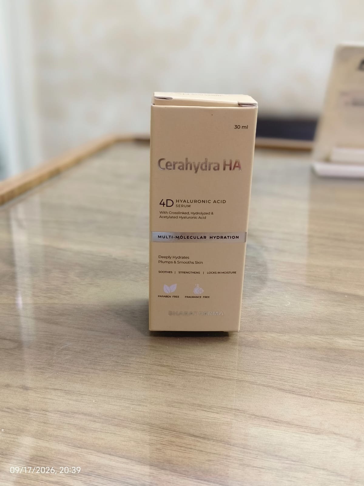 Cerahydra HA 4D Hyaluronic Acid Serum